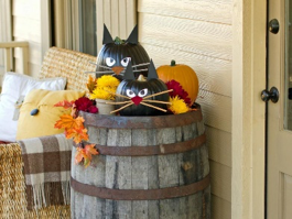 black cat pumpkin decoration